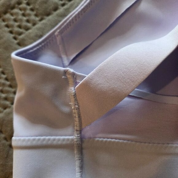 Brooks Drive Plunge Bra - Picture 2 of 4